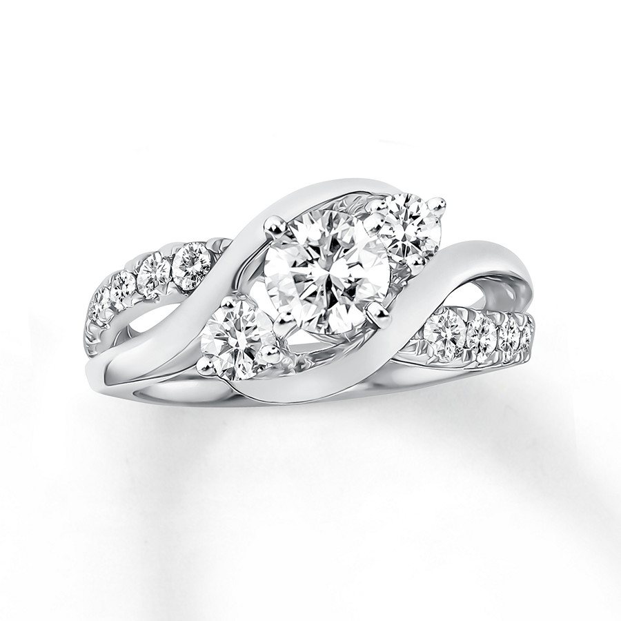 Howto choose a diamond ring?